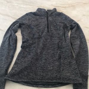 Lululemon zip front work out top size 4
